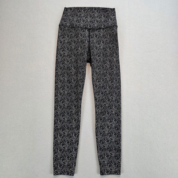 Carbon38 Black High Rise 7/8 Lace Floral Pearl Print Metallic Silver Leggings S - Picture 4 of 9